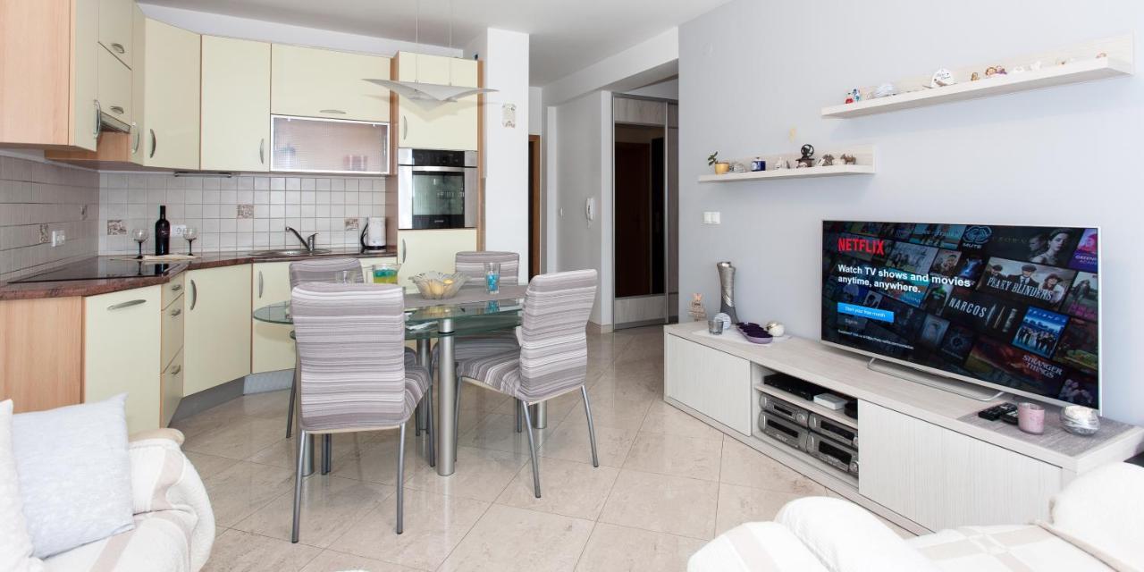 Abbadessa Apartment Kaštela Екстериор снимка